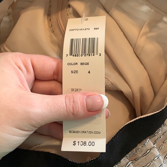 🆕BCBG Ruffle Fancy Shorts (sz 2-8) - Picture 8 of 9